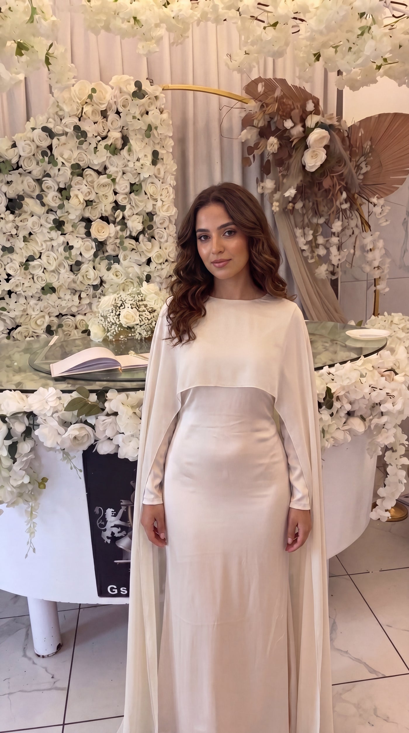 Yasmine - Beige customer photo 1