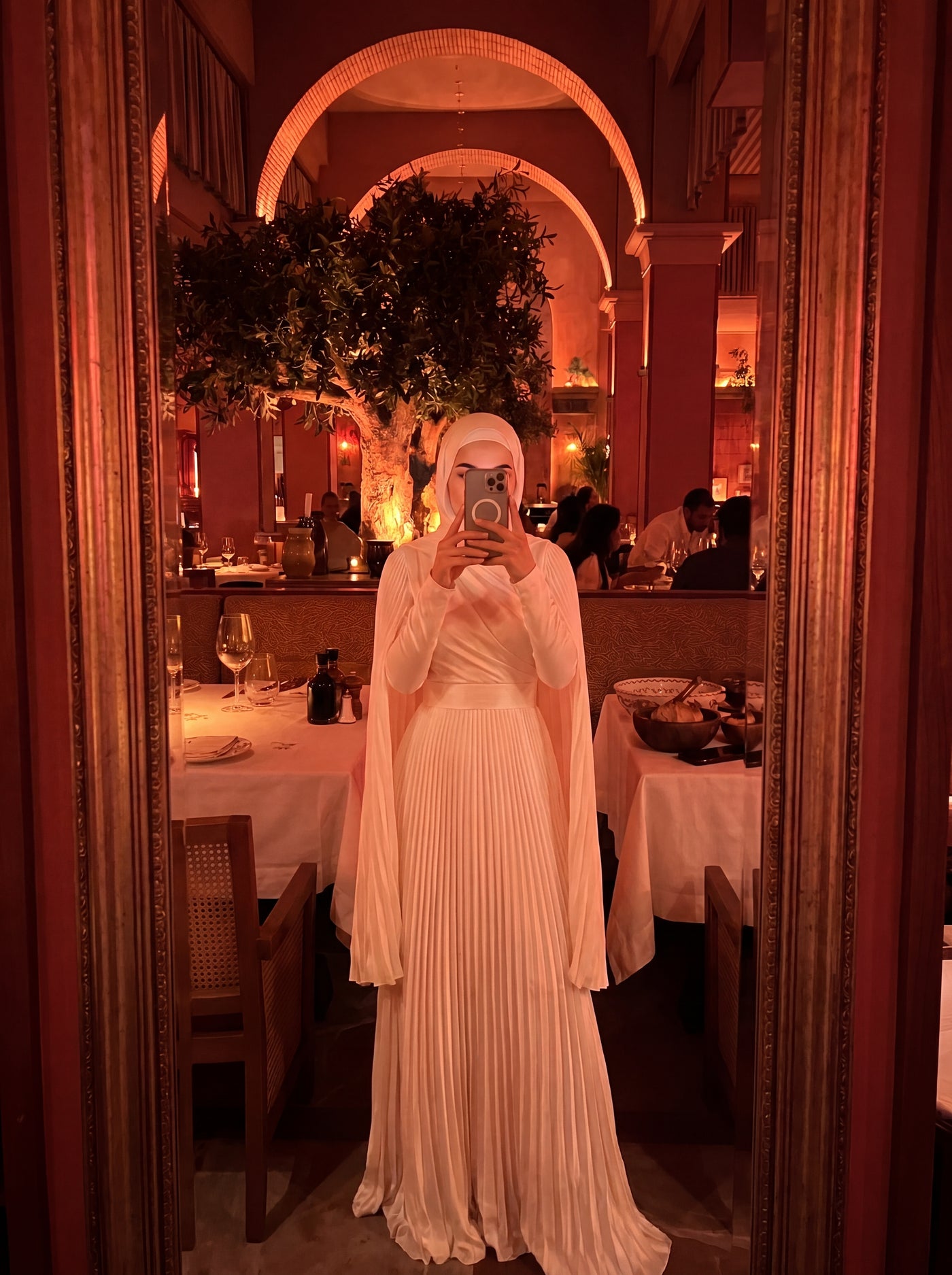 Saffira - White customer photo 2