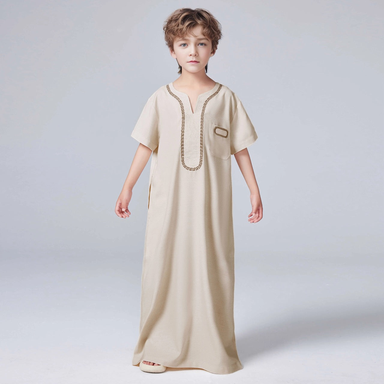 Boys' Short-Sleeve Thobe with Embroidered Neckline