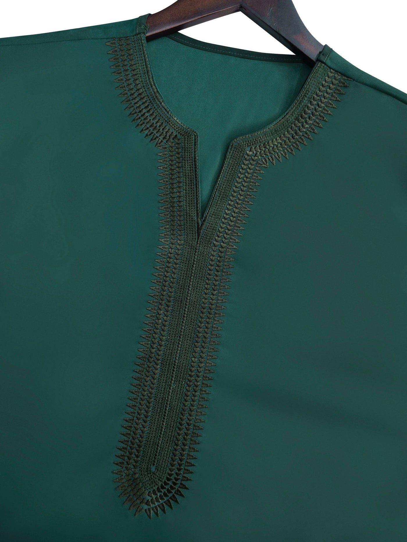 Green Traditional Men’s Thobe with Embroidery