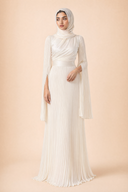 Saffira - White — hijab styling, quiet editorial