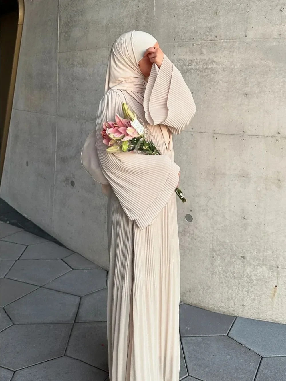 Elegant Pleated Long-Sleeve Modest Abaya Dress