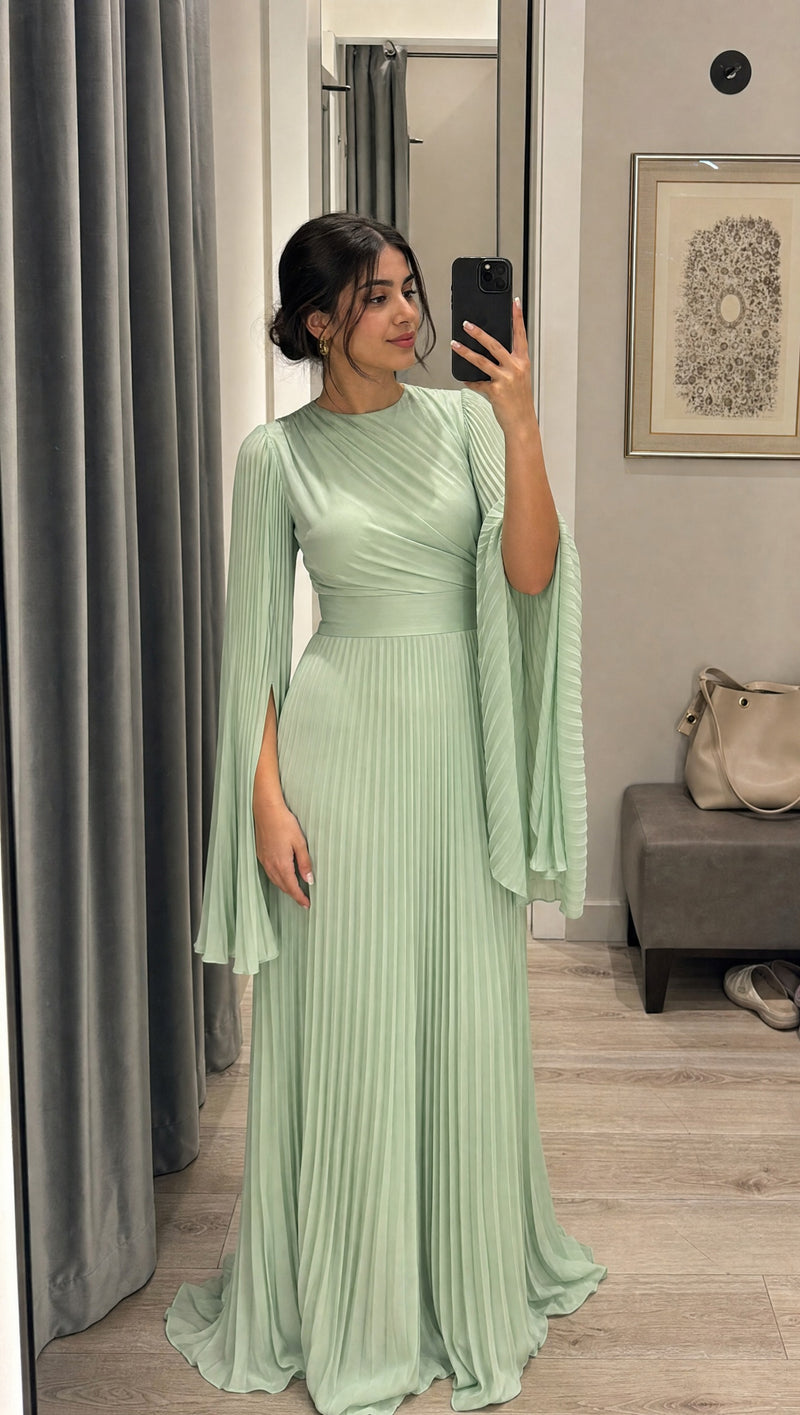 Pleated Mint — nonhijab front