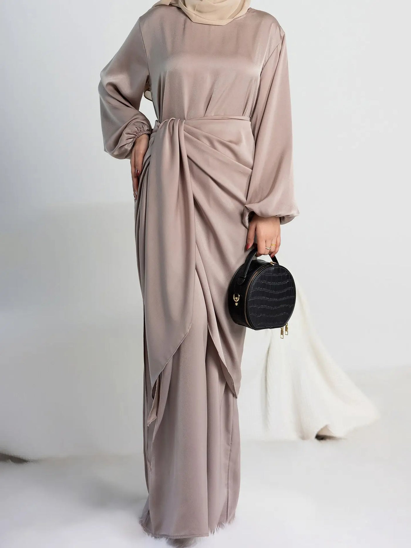 Graceful Blush Abaya